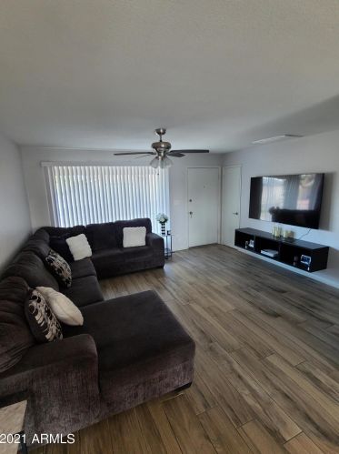 19838 18th Ln, Phoenix, AZ 85027-4246