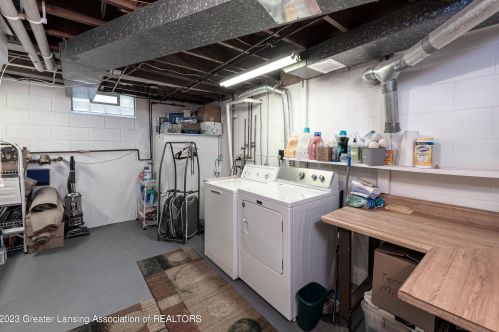 5580 Cade St, Haslett MI 48840-8407 exterior