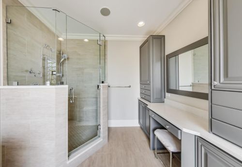 1542 Oakdale Ave, Chicago IL 60657-4024 exterior