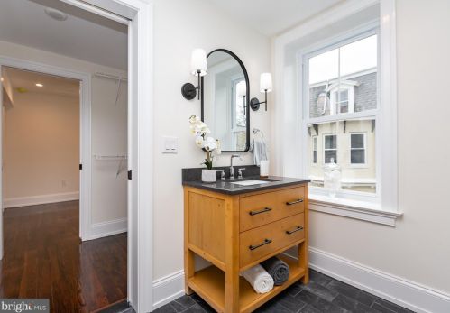 39 Jefferson St, Media PA 19063-3845 exterior