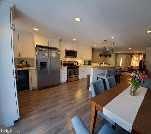 418 Rively Ave, Manor PA 19036-1015 exterior