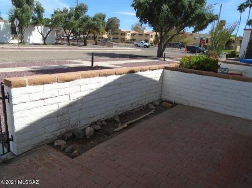 2166 Calle Polar, Tucson, AZ 85710-5659