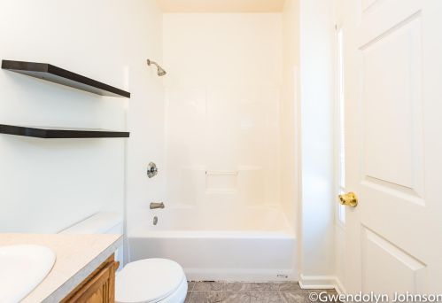 930 Sheldon Ave, Grand Rapids MI 49507-1166 exterior