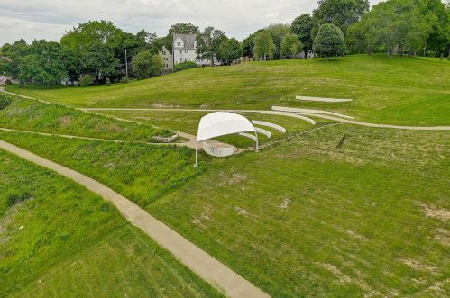 2050 Commerce St, Milwaukee WI  53212-3424 exterior