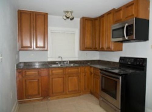 1294 Clermont Ave, Atlanta, GA 30344-1702