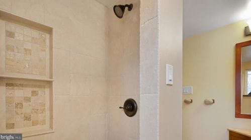 4512 Dolphin Ln, Alexandria VA 22309-3110 exterior