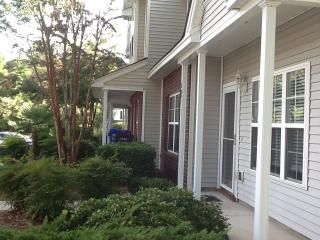 7965 Shadow Oak Dr, Charleston SC  29406-9574 exterior