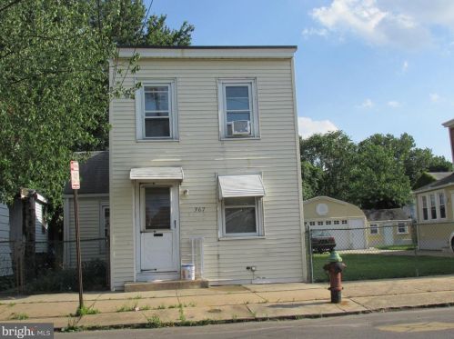367 Cummings Ave, Trenton, NJ 08611-1141