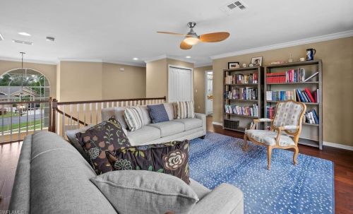 2066 Imperial Cir, Naples FL 34110-1089 exterior