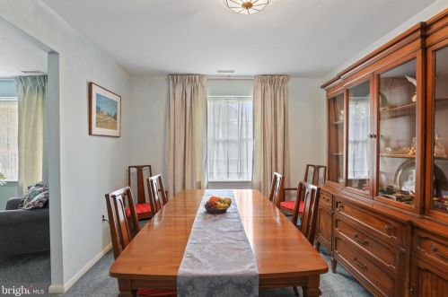 678 Allison Rd, Huntingdon Valley PA 19006-2905 exterior