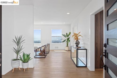 2710 Cedar St, Berkeley CA 94702-1345 exterior