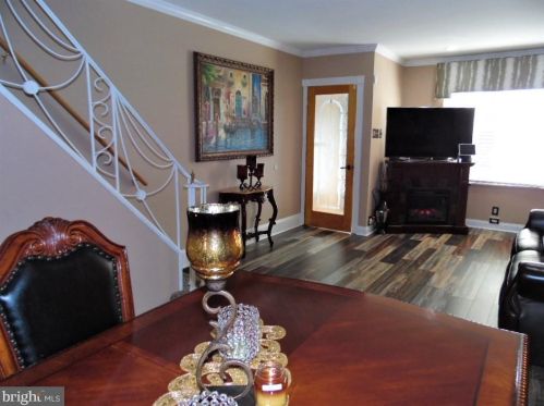 2449 Camac St, Philadelphia PA 19148-4311 exterior