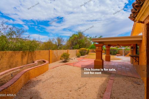 11001 11th St, Phoenix AZ 85020-5825 exterior