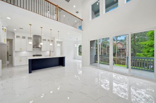 8610 Cross Country Dr, Humble TX 77346-6115 exterior