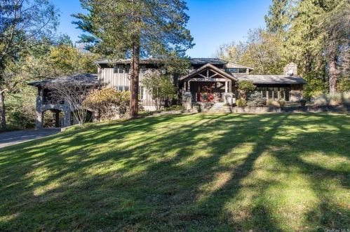 142 Kingwood Park, Poughkeepsie, NY 12601-5407