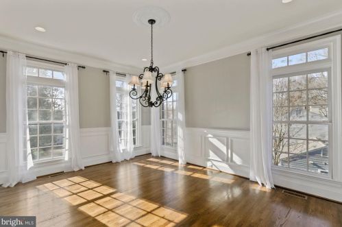 5802 Bent Twig Rd, Mc Lean VA 22101-1806 exterior