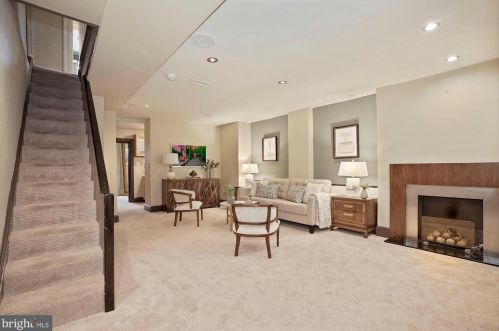 1406 Swann St, Washington DC  20009-3904 exterior