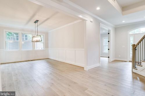 6208 Kellogg Dr, Mc Lean VA  22101-3121 exterior