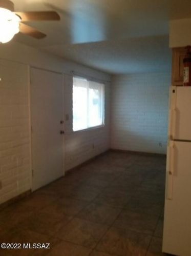 3241 Monte Vis Dr, Tucson AZ 85712-1630 exterior