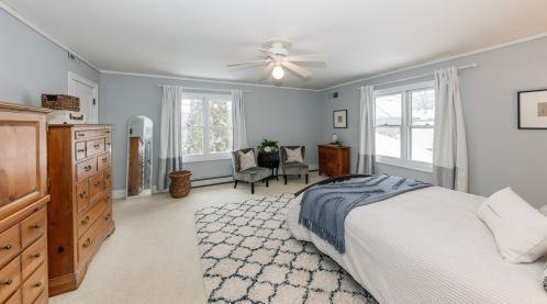 5030 Larkin St, Milwaukee WI 53217-5754 exterior