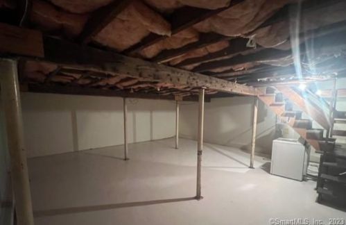 135 Eldridge St, Manchester CT  06040-5551 exterior