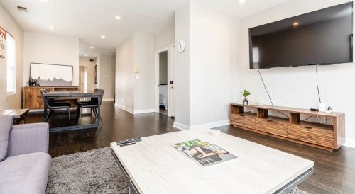 938 Noble St, Chicago IL  60642-5303 exterior