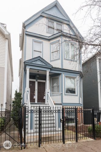 1216 Oakdale Ave, Chicago, IL 60657-4222