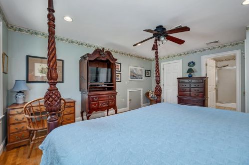 31 Sunset Ave, Concord NH 03301-2730 exterior