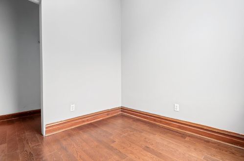 2710 Lawndale Ave, Chicago IL 60655-3312 exterior