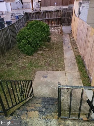 917 Delafield Pl, Washington DC 20011-4418 exterior