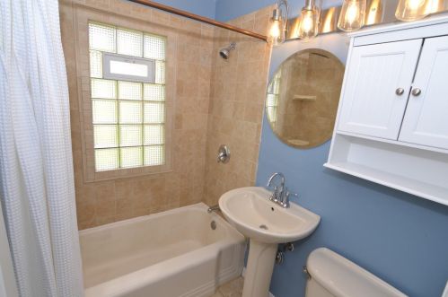 2646 76, Milwaukee WI 53222-5006 exterior