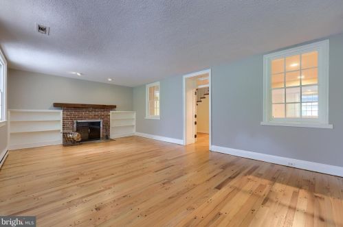 1944 Millersville Rd, Lancaster PA 17603-6153 exterior