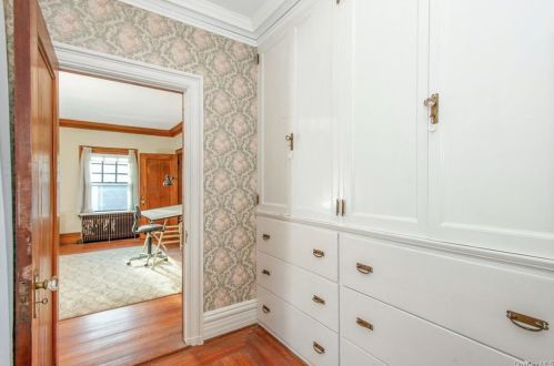 330 Columbus Ave, Mount Vernon NY 10550-4713 exterior