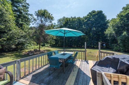 434 Putnam Pike, Killingly CT 06241-1608 exterior