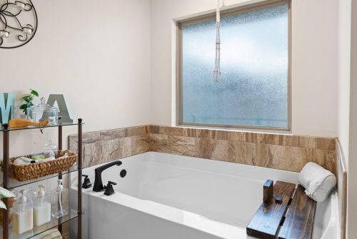 9088 Tara Cir, Milton FL 32583-8147 exterior