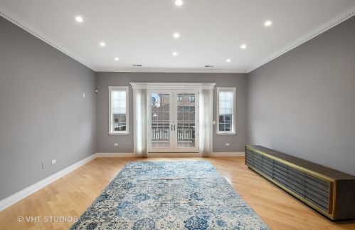 3363 Wallace St, Chicago IL 60616-3716 exterior