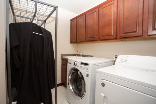 3998 Kimberly Ave, Milwaukee WI 53221-4553 exterior