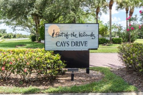 370 Stella Maris Dr, Naples, FL 34114-9637