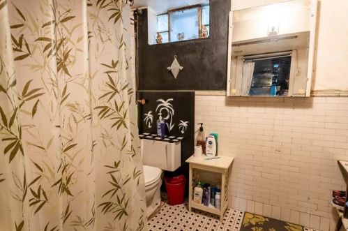 222 39 St, Pittsburgh PA 15201-1834 exterior