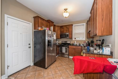 8101 Peoria St, Chicago IL 60621-1729 exterior