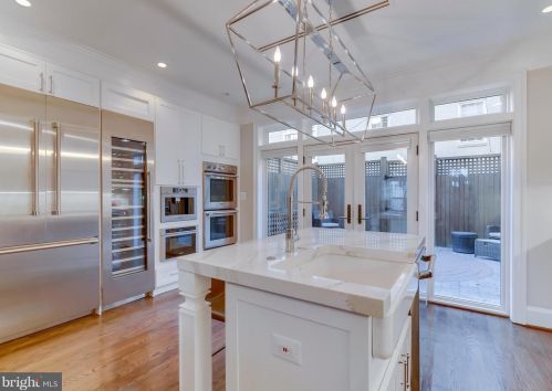 1928 35th Pl, Washington, DC 20007-2201