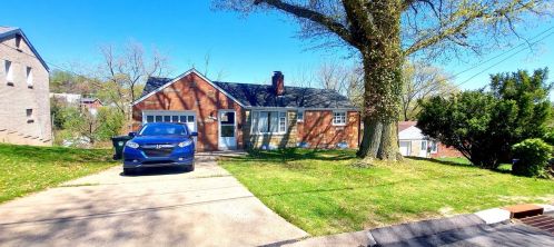 4607 Clubvue Dr, Pittsburgh, PA 15236-4803