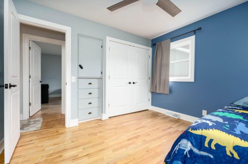 2019 Bloomfield Ave, Kalamazoo MI 49001-5212 exterior