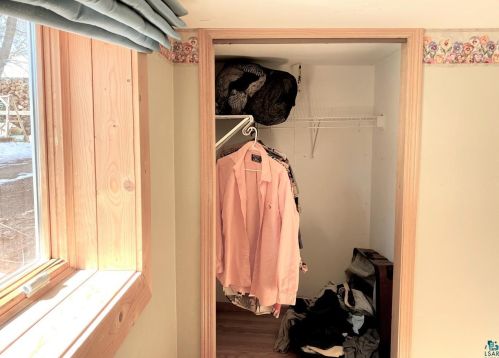 1825 Melrose Ave, Duluth MN 55803-2524 exterior