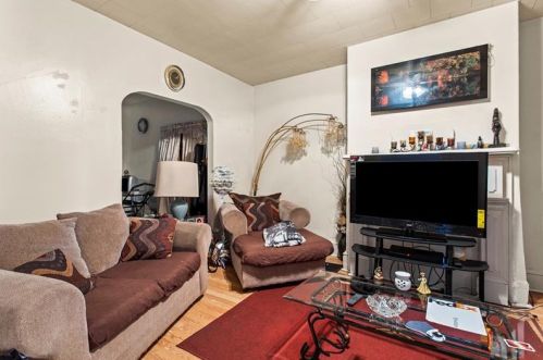 121 Bausman St, Pittsburgh PA 15210-2084 exterior