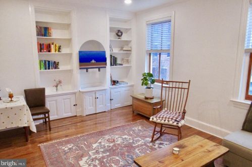 933 4th St, Philadelphia PA  19147-6603 exterior