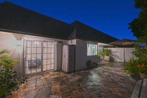 1350 Victoria Dr, Fullerton, CA 92831-3440