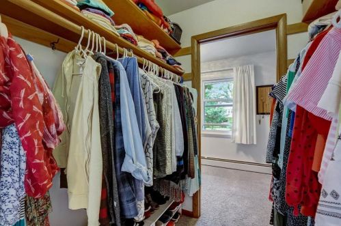 6621 Wisconsin Ave, Milwaukee WI 53213-3914 exterior