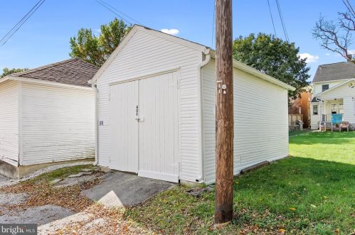 406 Fulton St, Hanover PA 17331-2723 exterior