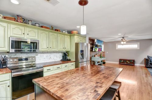 563 Constitution Dr, Jackson Twp NJ 08527-4331 exterior